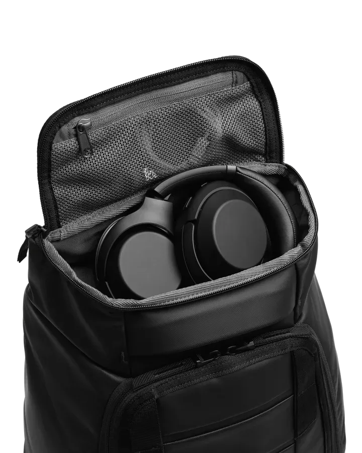 Hugger 25L Backpack