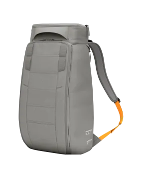 Hugger Backpack 30L Sand Grey