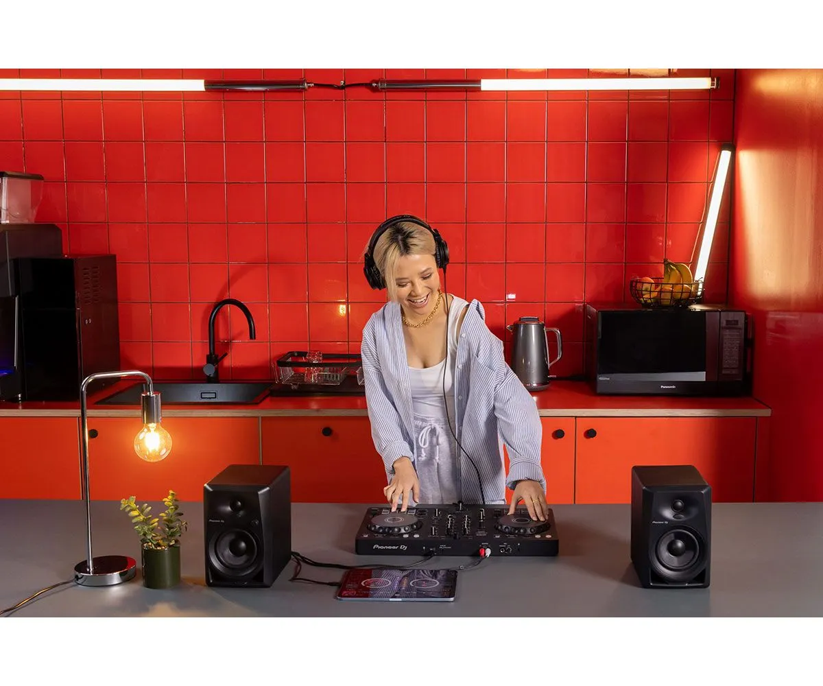 Pioneer DJ DDJ-FLX4, DM-50D and HDJ-CUE1 Starter Bundle