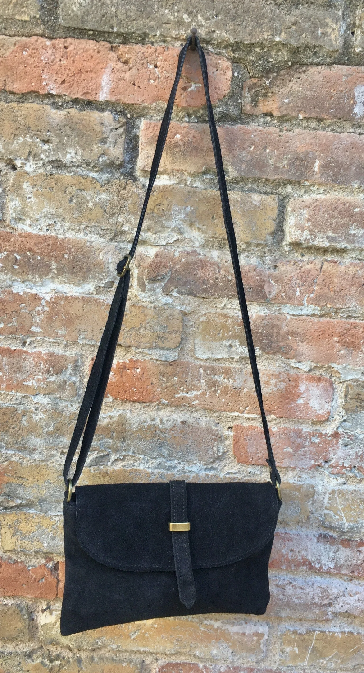 Suede leather bag in BLACK. Crossbody bag in GENUINE  leather. Small leather bag with adjustable strap and zipper. BLACK Leather enveloppe