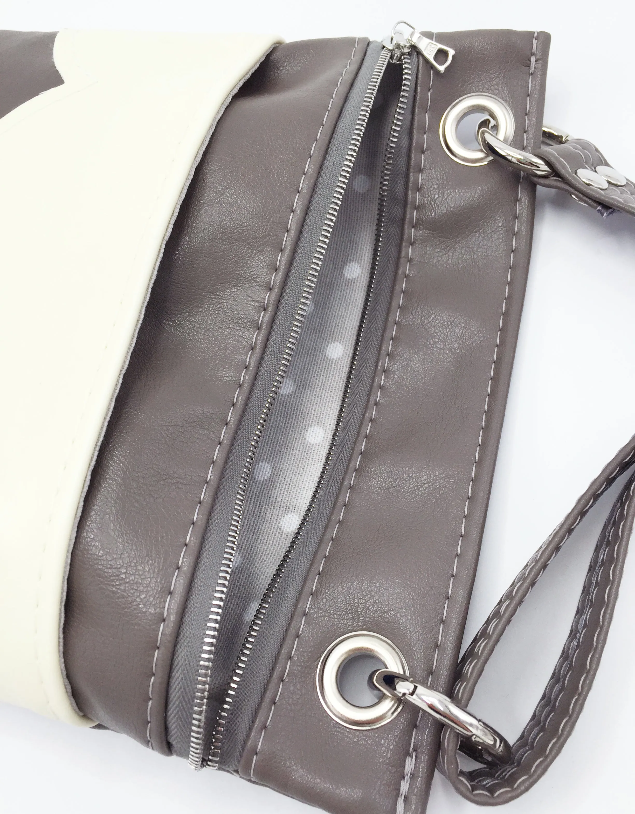The Cloud Cross Body Travel Bag - Grey   Cream